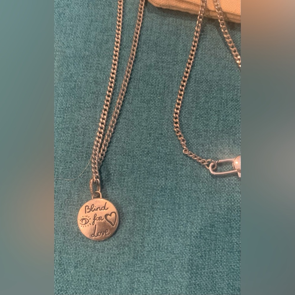 Gucci necklace. Blind for love. Silver. - Picture 2 of 4